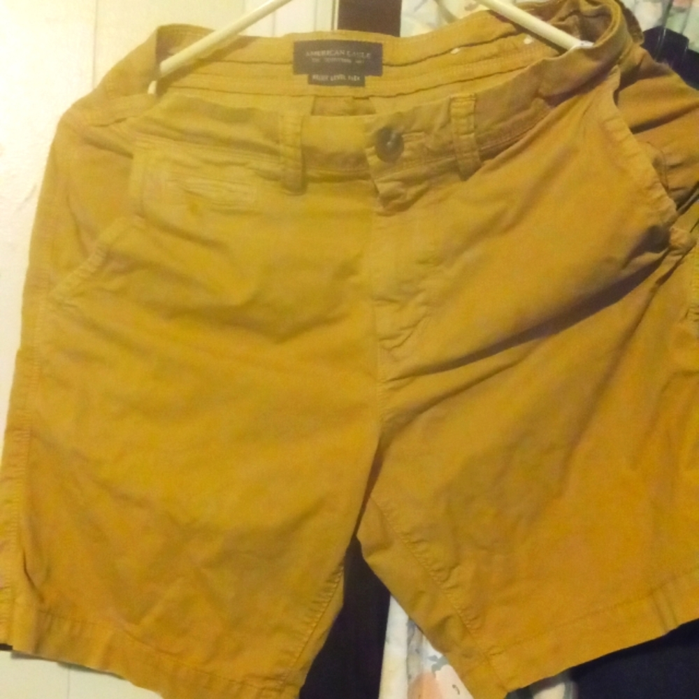 I'm selling several items of clothing.
